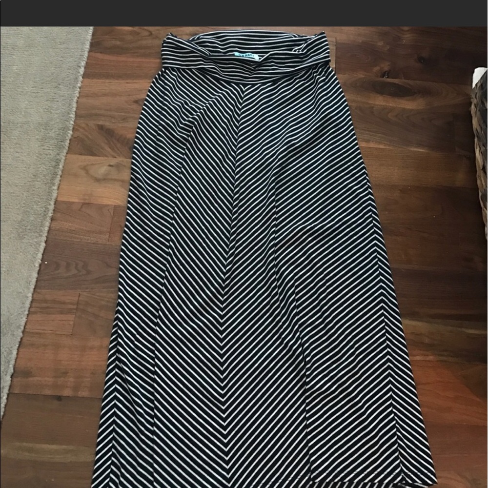 Old Navy Maternity Skirt
